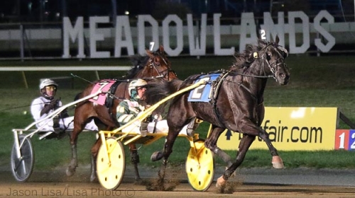 Dubbla kvalvinster för Svanstedt