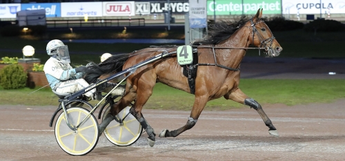 Undine åter till Menhammar