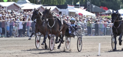 Fartfesten har börjat
