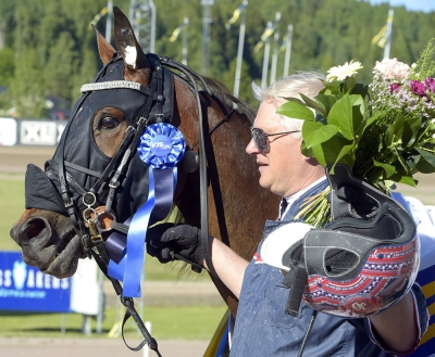Oscarsson ensam köpare