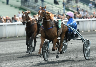 Carat Williams blir struken