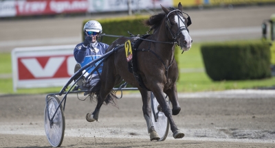 Karmland Anna återtog kronan