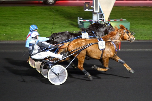 Finsk seger i första kampen