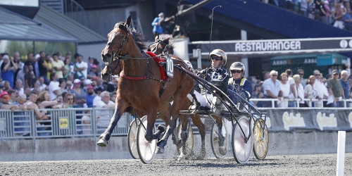 V86: Fullständigt överlägsna meriter