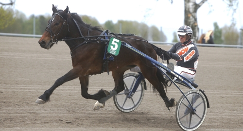 Lannem Silje fast med krafter kvar