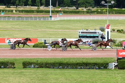 Europarekord av Uza Josselyn