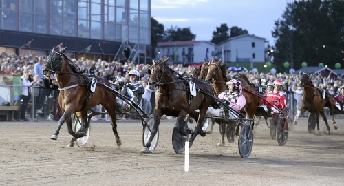 4 juli-8 juli: Sprintermästaren och tre V75-omgångar