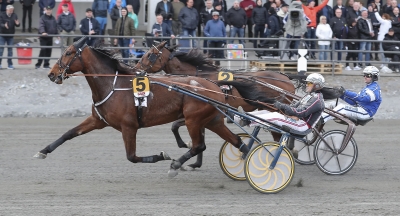 8-12 sept: Startlistor från lördag till onsdag med dubbla V75