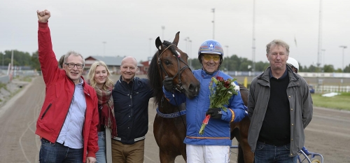 ”Då kommer vi fira en hel månad”