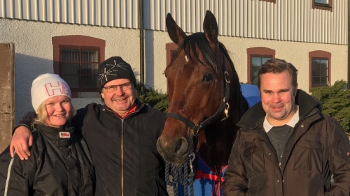 Berglöf köper Derbyfyra