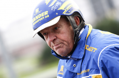 Hästflytt: Nio nya på ett bräde!