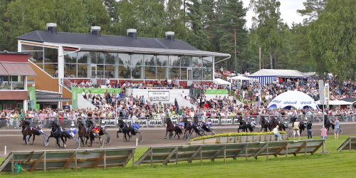 Norska travtränare flyttar till Sverige?