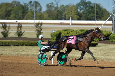 Six Packs första vinnare