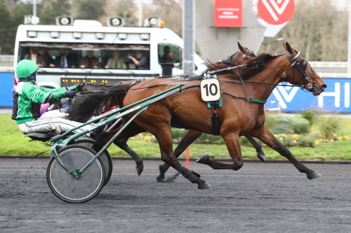 Unique Juni vann på Vincennes