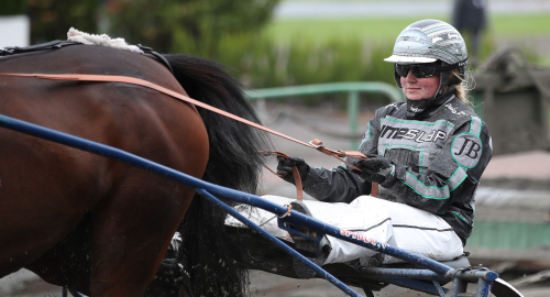 Björk med dubbla SM-chanser