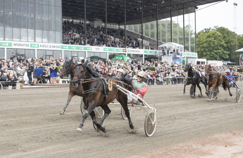 Juul bjöd på Derbyfest