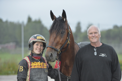 ”Lycklig att få köra den här hästen”
