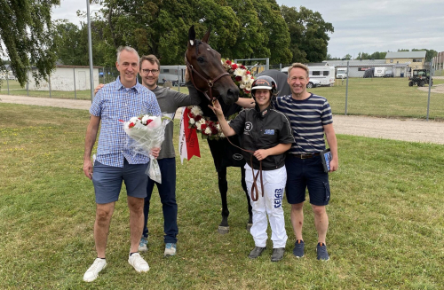 Världsrekordhållarens bror såld