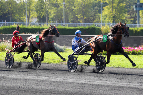 Jazzy Perrine fastlåst tvåa