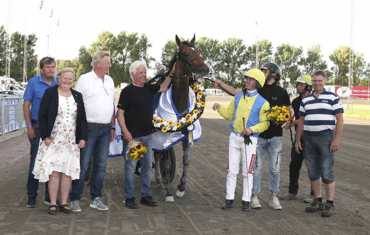 Dea Grif efter segern i korta E3-finalen för ston. Foto: Gunilla Köning/stalltz.se