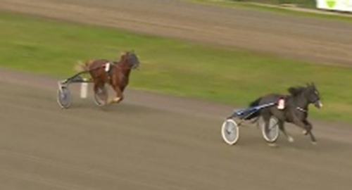 Till sjukhus efter olycka på Hagmyren