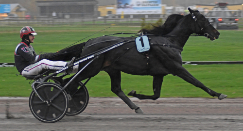 Aetos Kronos mot USA-debut