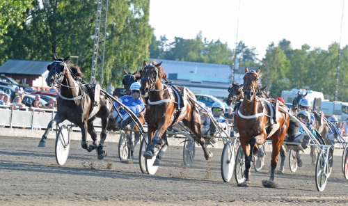 E3-vinnare tillbaka på banan