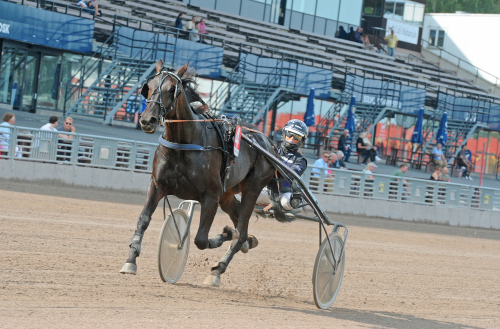 Överlägsen med krafter kvar