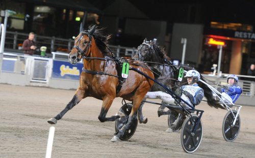 ”Tar över allt i världen”