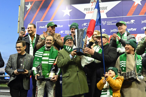 Bazire kejsare i Paris