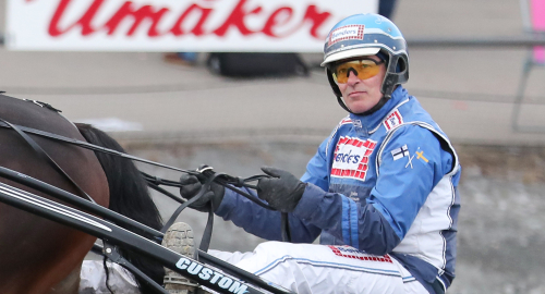 Östman årets första champ