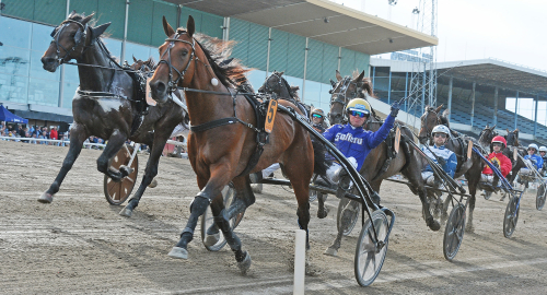 Fame And Glory på banan igen