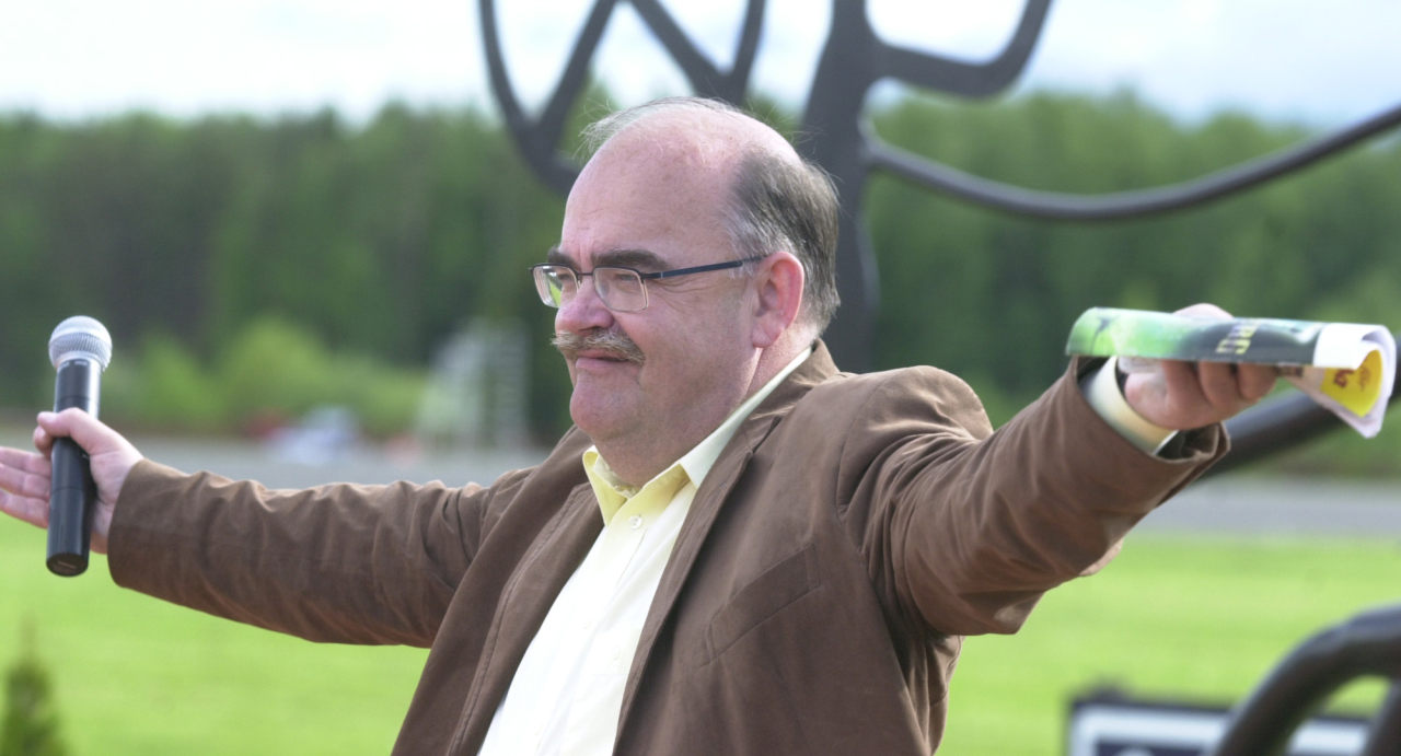 Leif ”Loket” Olsson har gått ur tiden, 82 år gammal. Foto Salltz.se