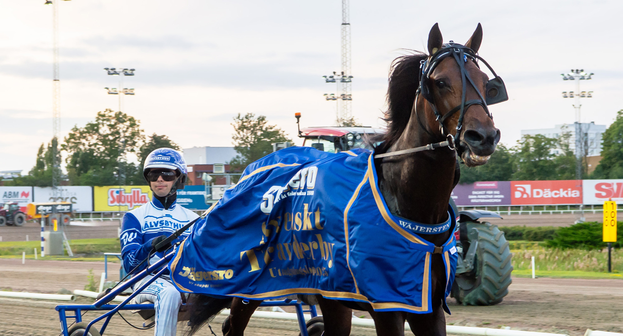 Storfavoriten Bullet the Bluesky och Daniel Wäjersten. Foto: Mikael Rosenquist/MiRo Media