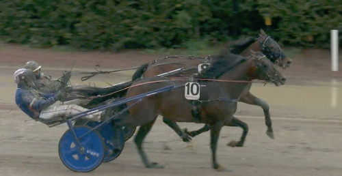 Tuff slutstrid i Johan Jacobssons Minne