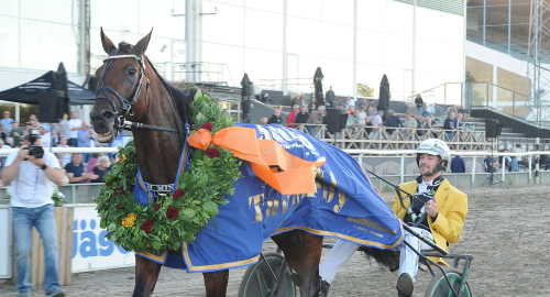 Derbyvinnarens skötare slutar