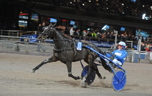 Han hittar till vinnarcirkeln