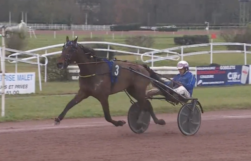 Seger efter elva omstarter