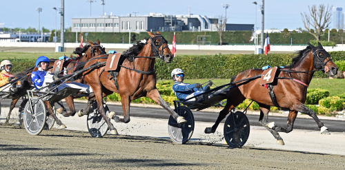 Djuse ordnade trippel i Turin