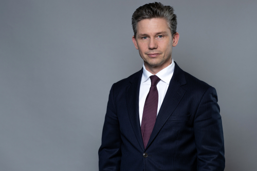 Försvarsministern till Årjäng