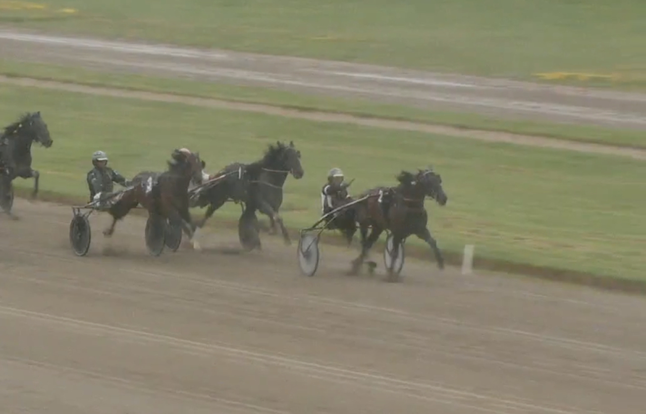 Kalles Krisbe Notz och Bent Svendsen vinner från ledningen.