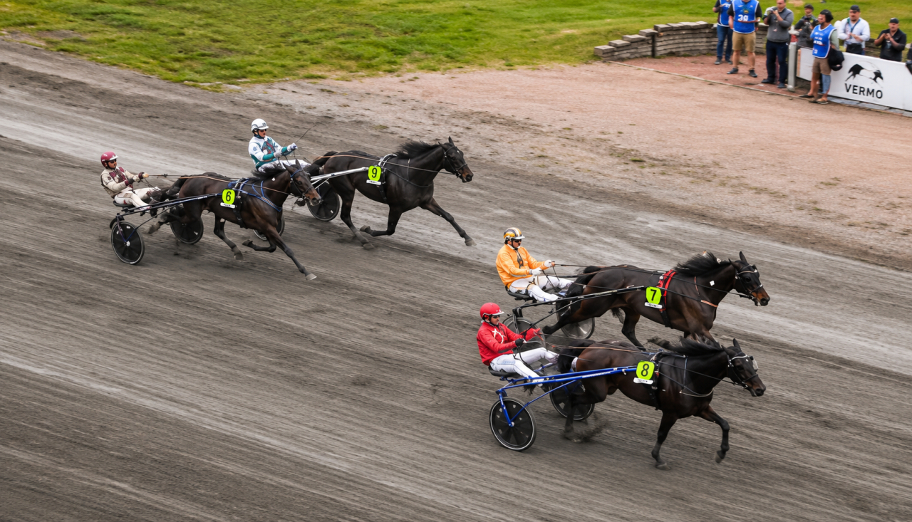 Kuiper spurtar till vinst i St Michel-Ajo i Mikkeli.
AI Skärmbild-ATG-live