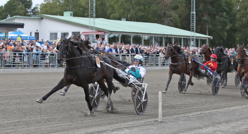 Dubbelt Redén i topp