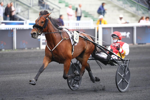 Emirre vann fransk debut