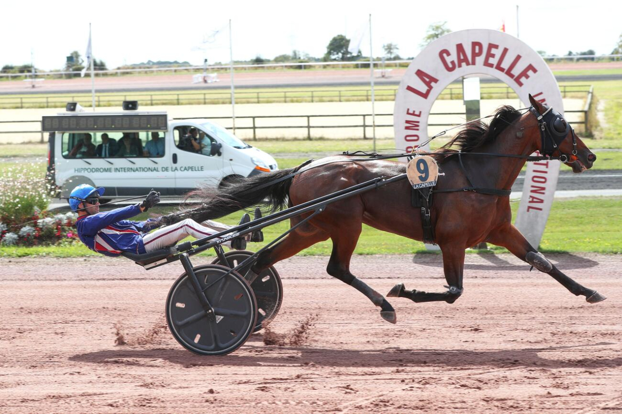 Florian Desmigneux och Ruger vid dagens seger i La Capelle. Foto: Scoop Dyga